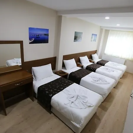Bed & Breakfast Family 3*