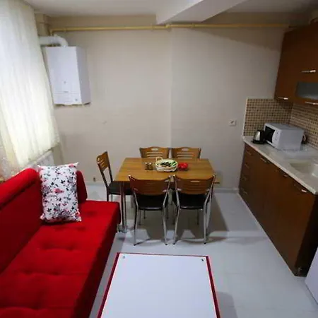 住宿加早餐酒店 Family 4*